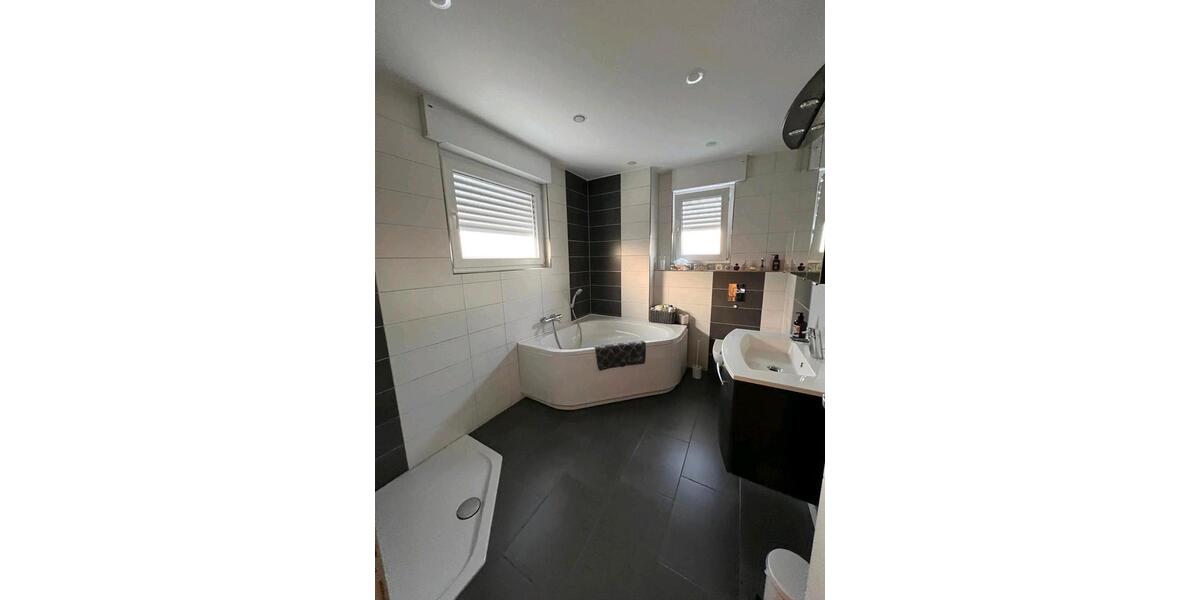 Zukunftssichere Doppelhaushälfte A+ | Erdwärme | Top Ausstattung 5.5 zimmer