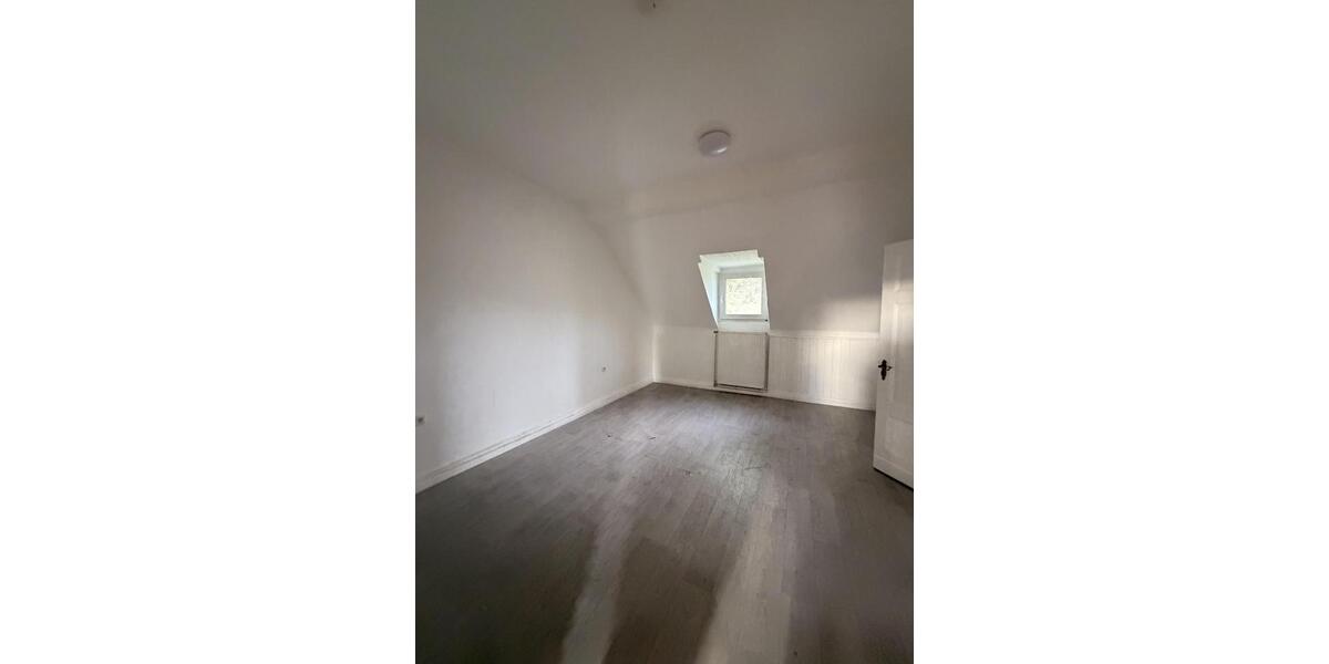 Dachgeschoßwohnung Recklinghausen König Ludwig - 4 Zimmer, 93 m&sup2;, 760&euro; | Angebot:26270304