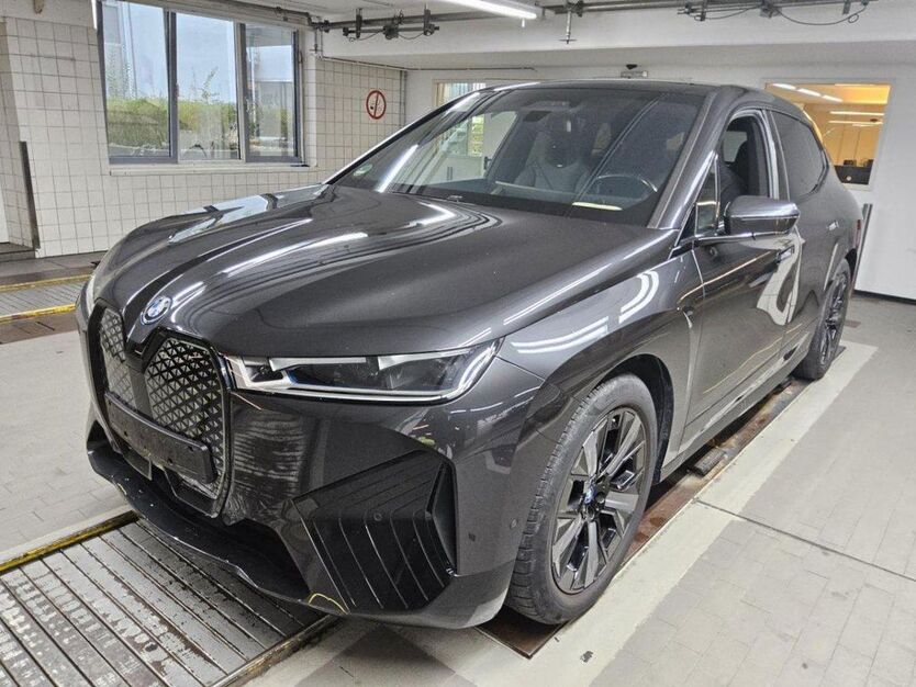 BMW iX 75.155 km 42.890 € Hagen 58091