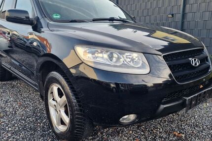 Hyundai SANTA FE 266.000 km 2.990 € Oberhausen 46145