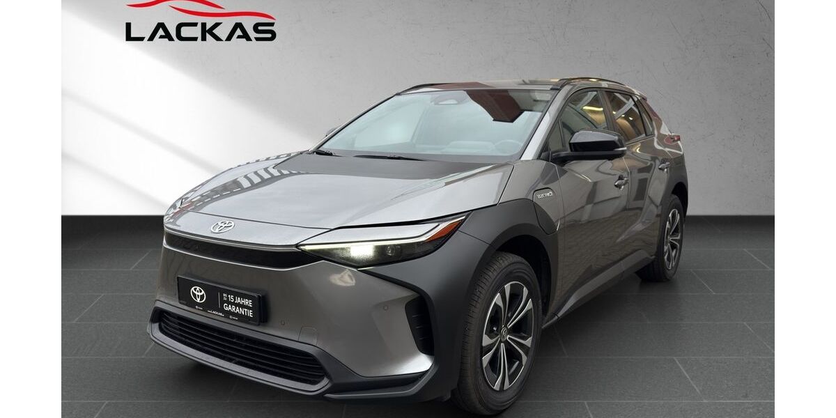 Toyota bZ4X 77.000 km 25.450 € Duisburg 47055