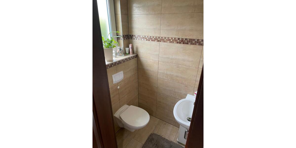 Doppelhaushälfte Essen Stadtbezirk V - 5 Zimmer, 133 m&sup2;, 2.150&euro; | Angebot:25422427