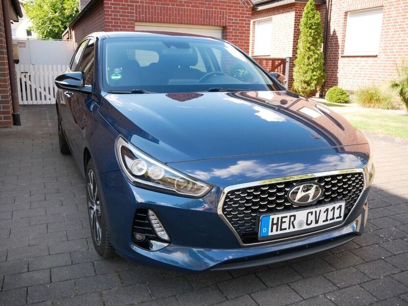 i30
