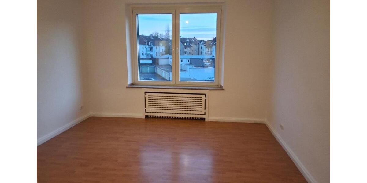 Geräumige 5-Zimmer-Wohnung in Duisburg mit Balkon 5 zimmer