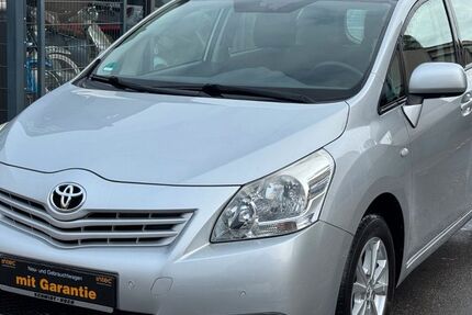 Toyota Verso 80.900 km 8.799 &euro; DORTMUND 44263