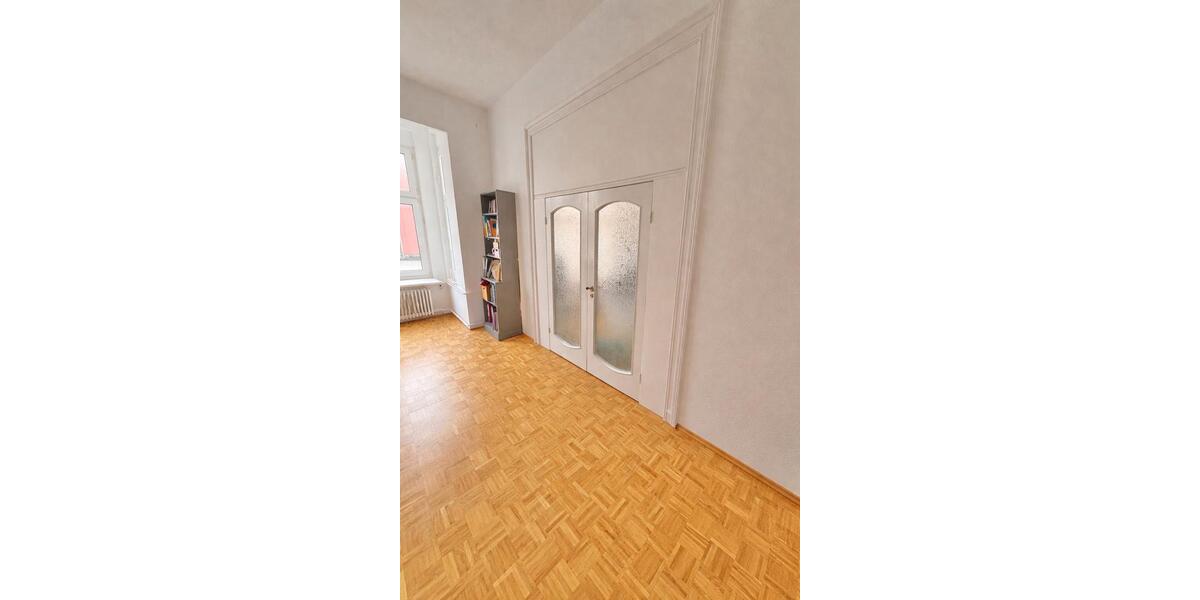Etagenwohnung Essen Huttrop - 4 Zimmer, 106 m&sup2;, 925&euro; | Angebot:26148558