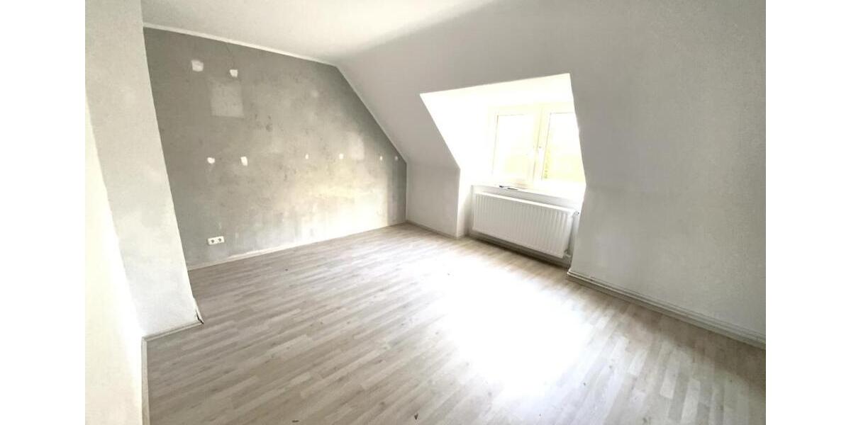 Dachgeschoßwohnung Gelsenkirchen Gelsenkirchen-Nord - 3 Zimmer, 54 m&sup2;, 389&euro; | Angebot:26085839