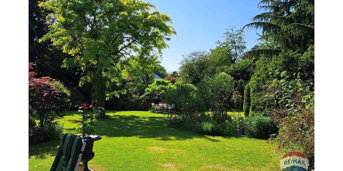 Einfamilienhaus Dinslaken Innenstadt - 8 Zimmer, 240 m&sup2;, 698.000&euro; | Angebot:25246150