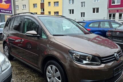 VW Touran 128.000 km 7.800 &euro; Essen 45144