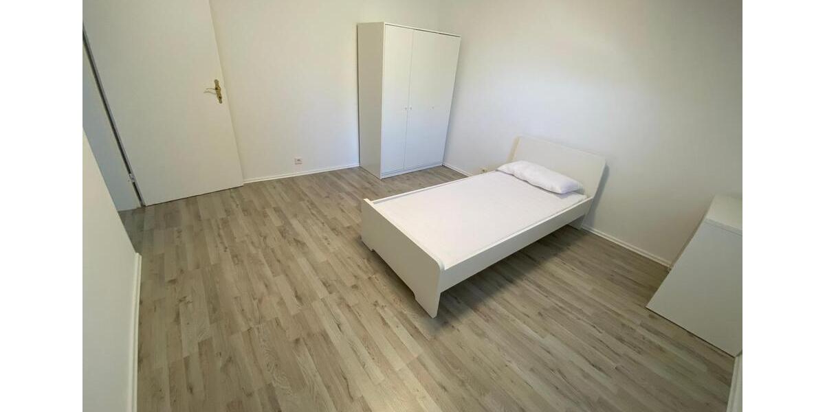 Schöne 4 Zimmer Wohnung möbliert im Herzen von Velbert 4 zimmer