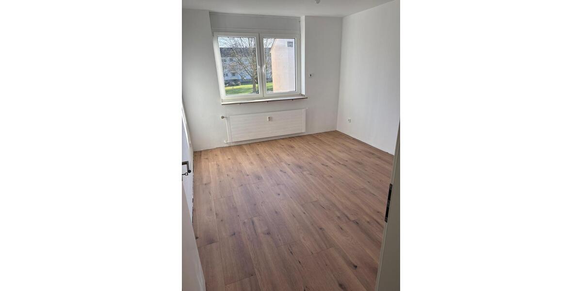 Etagenwohnung Hattingen Niederbonsfeld - 3.5 Zimmer, 76 m&sup2;, 850&euro; | Angebot:25394254