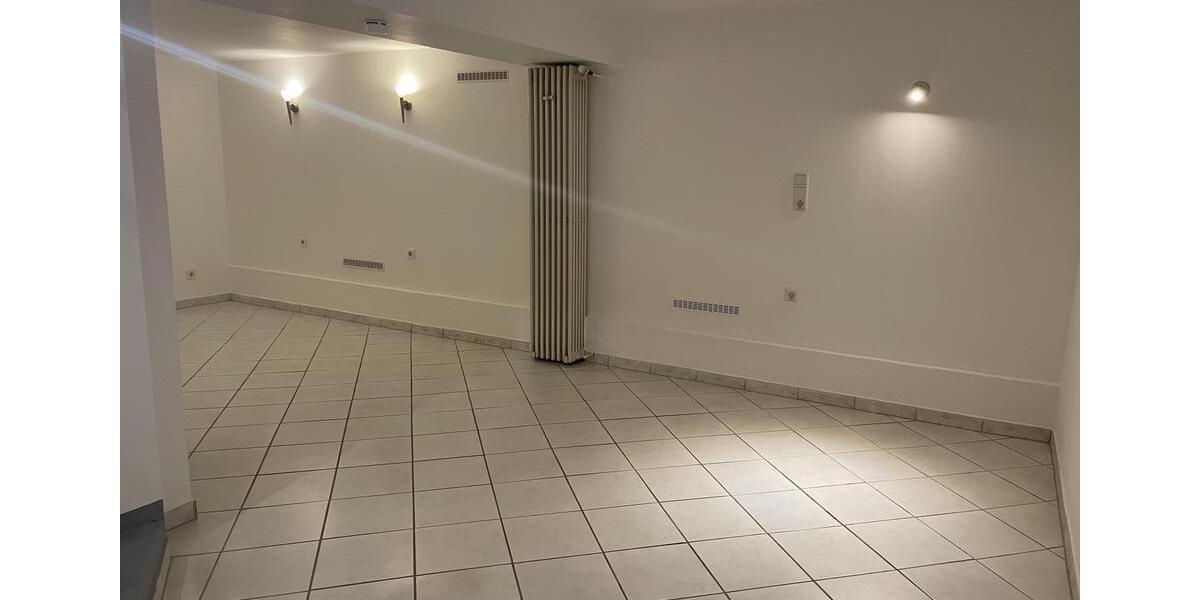 Erdgeschoßwohnung Dortmund Innenstadt West - 4 Zimmer, 80 m&sup2;, 900&euro; | Angebot:25097994