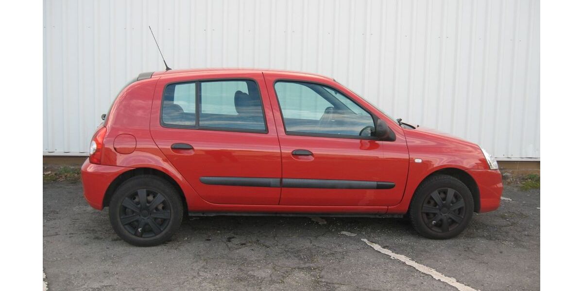 Renault Clio 51.800 km 2.250 &euro; Dortmund 44287