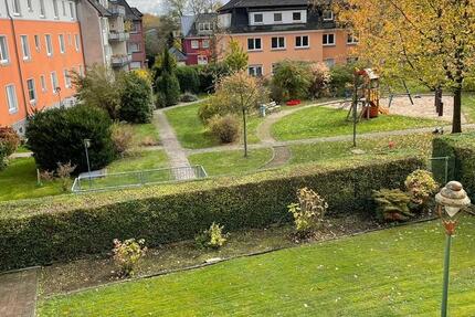 Geräumige Altbau-Wohnung in Essen Rüttenscheid zimmer