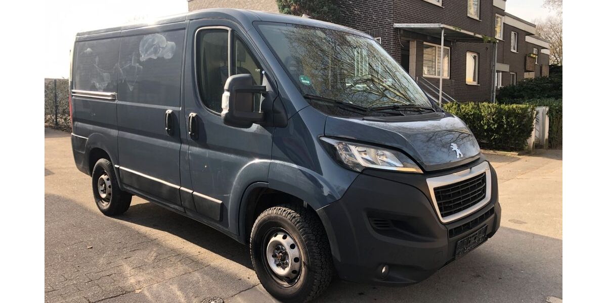 Peugeot Boxer 74.868 km 10.990 &euro; Gelsenkirchen 45886