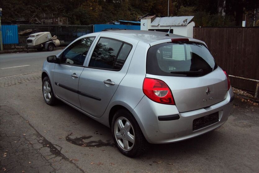 Renault Clio 160.000 km 1.600 € Hagen 58091