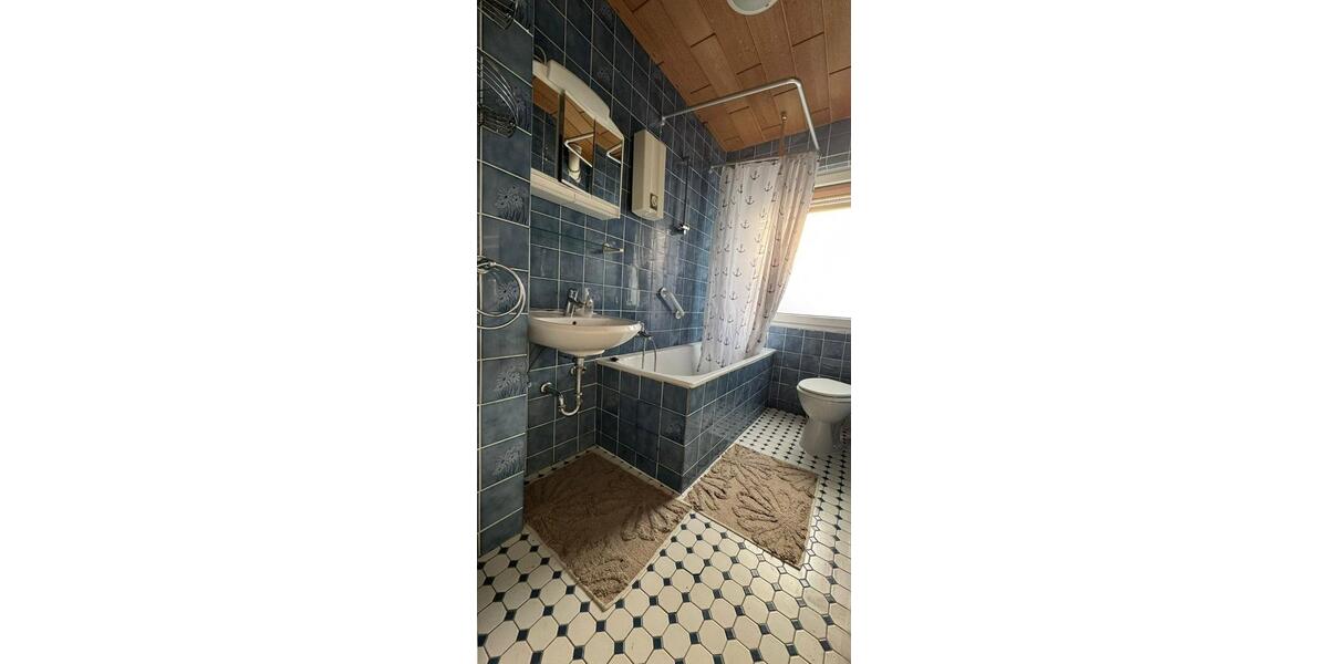 Dachgeschoßwohnung Bochum Eppendorf - 2 Zimmer, 44 m&sup2;, 500&euro; | Angebot:25256388