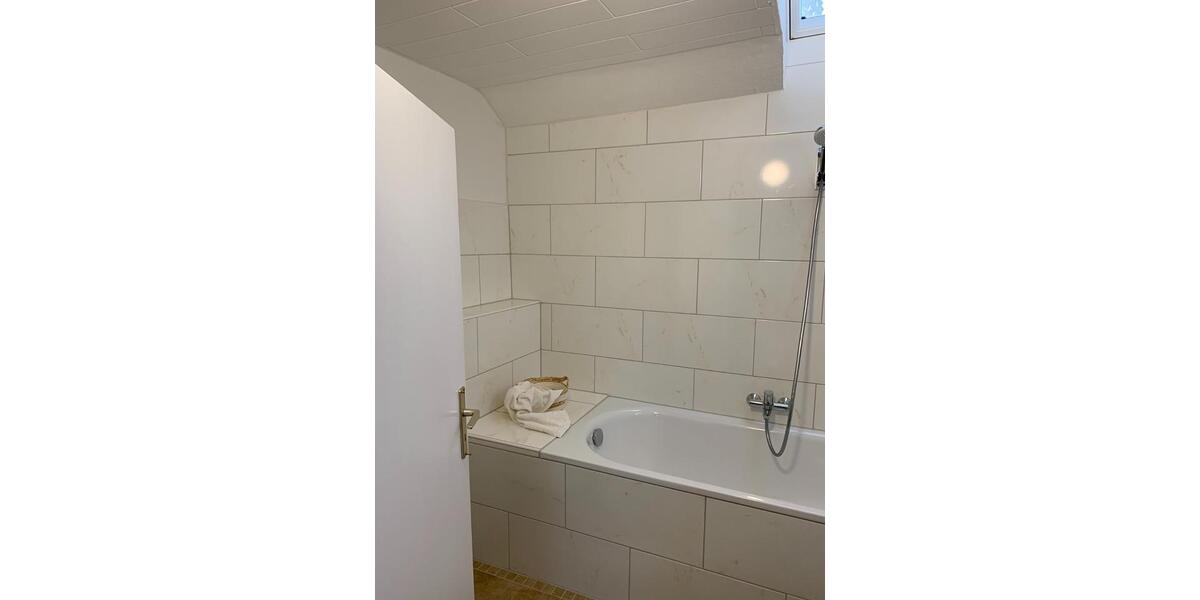 Dachgeschoßwohnung Gelsenkirchen Resse - 2.5 Zimmer, 55 m&sup2;, 460&euro; | Angebot:25395160