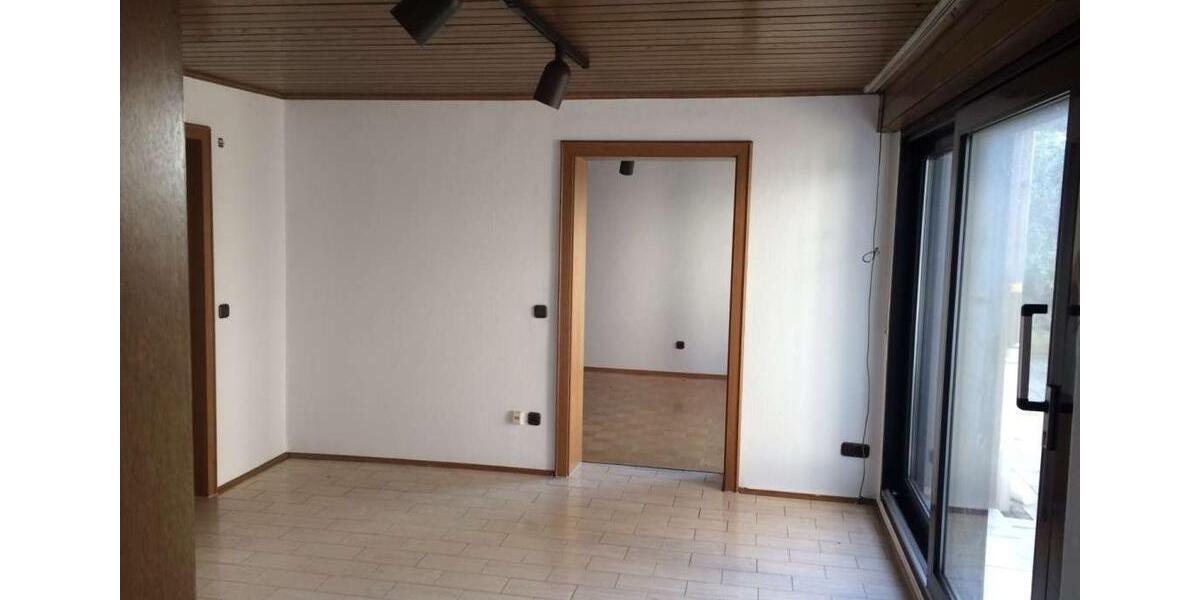 Erdgeschoßwohnung Heiligenhaus - 3.5 Zimmer, 120 m&sup2;, 850&euro; | Angebot:25182244