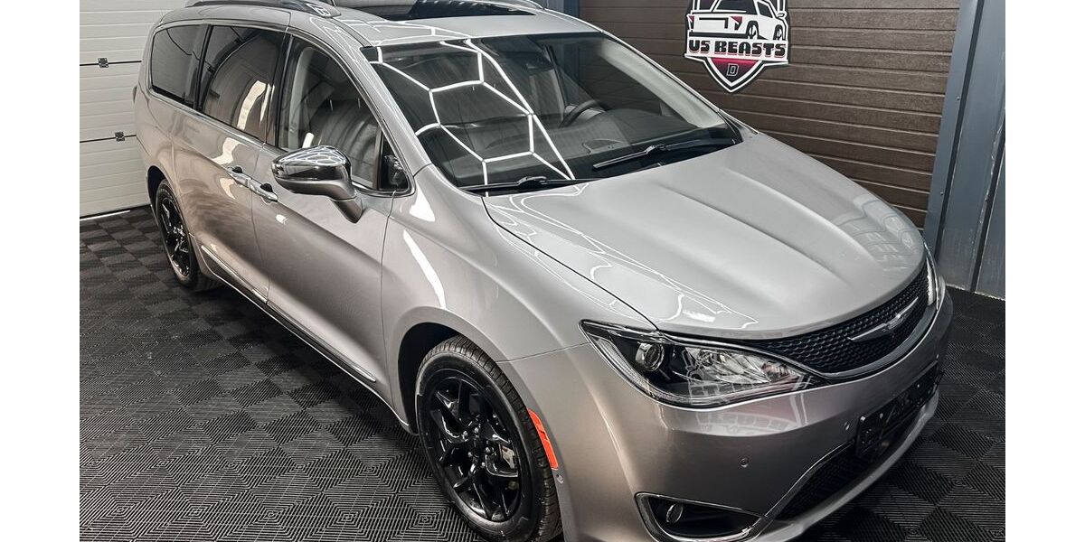 Chrysler Pacifica 61.000 km 24.990 &euro; Bochum 44809