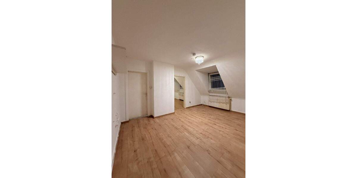 Etagenwohnung Duisburg Marxloh - 3 Zimmer, 55 m&sup2;, 385&euro; | Angebot:23947535