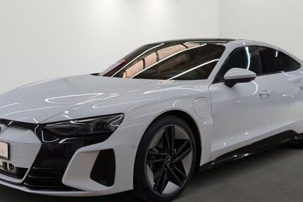 Audi e-tron GT 89.727 km 54.850 &euro; Mülheim a.d. Ruhr 45481