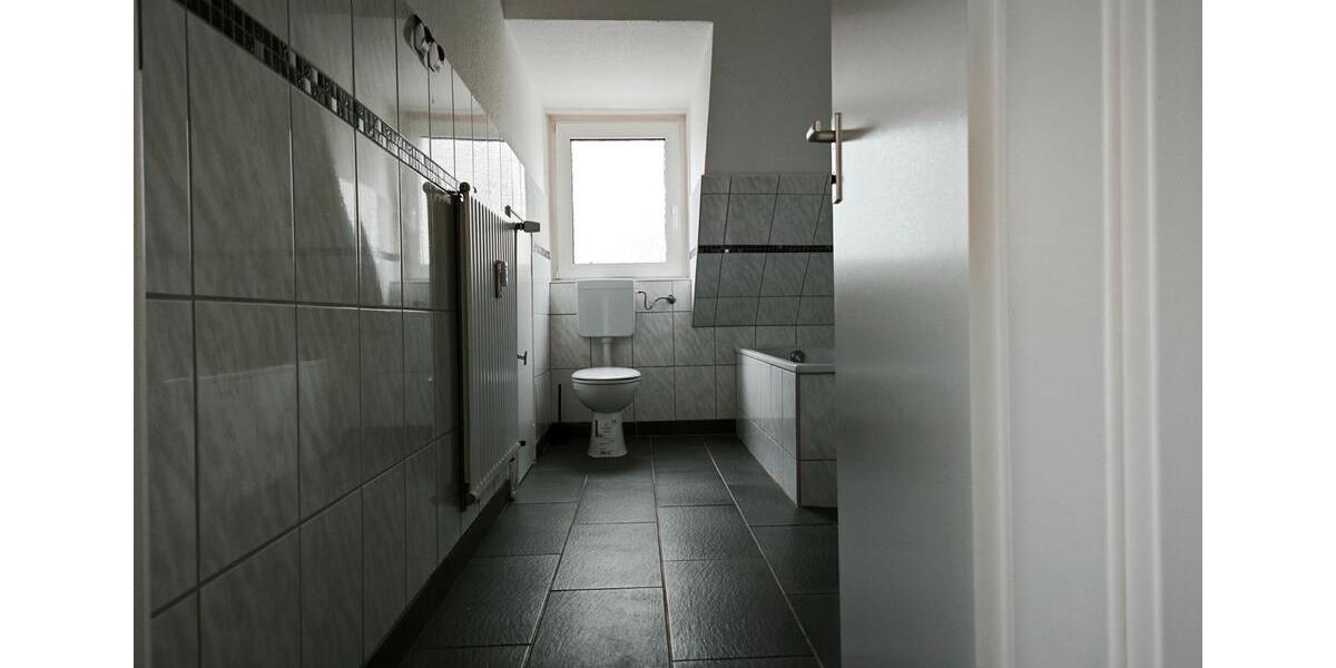 Dachgeschoßwohnung Herne Altenhöfen - 3 Zimmer, 66 m&sup2;, 535&euro; | Angebot:25057469