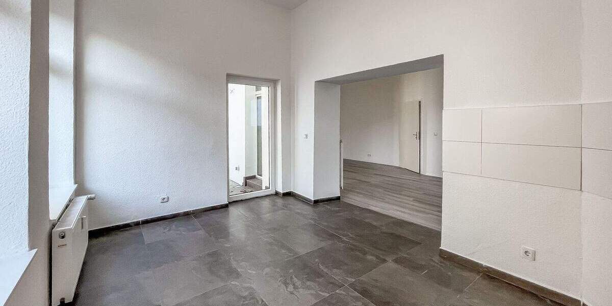 Terrassenwohnung Bochum Innenstadt - 4 Zimmer, 110 m&sup2;, 1.165&euro; | Angebot:25385552