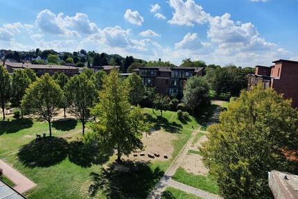 Nur mit WBS: Paradies für Kinder, helle 3-Zimmer-Wohnung mit Wintergarten 3 zimmer