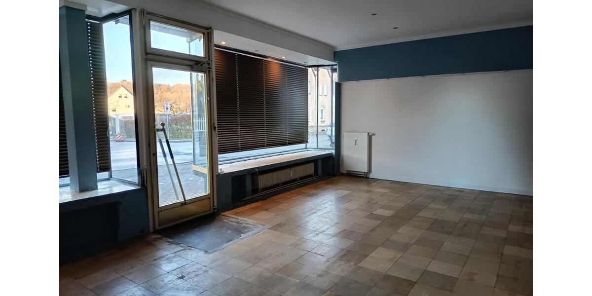 Ladenlokal O.-E zentrale Lage mit Gartennutzung zimmer