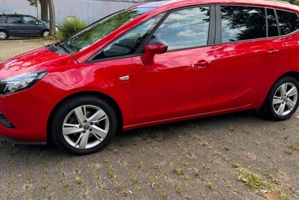 Opel Zafira Tourer 56.398 km 13.999 &euro; Bochum 44866