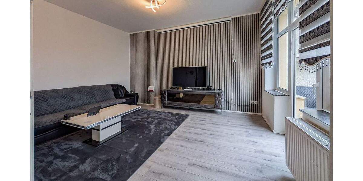 4 Einheiten - 3 Garagen - 1000 m² Grundstück 1 zimmer