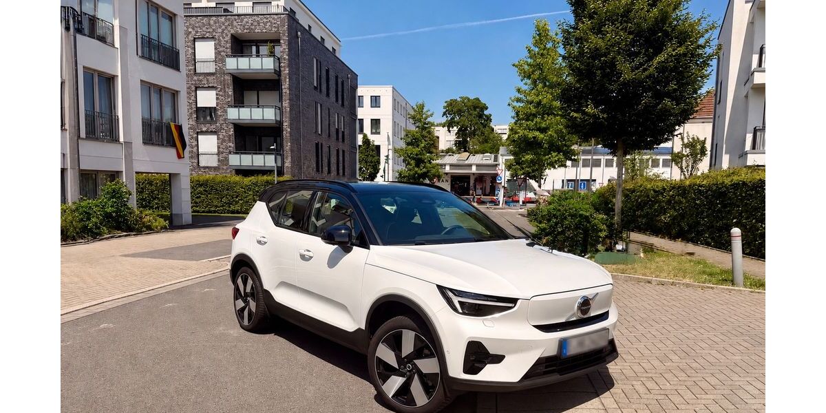 Volvo XC40 12.700 km 40.300 &euro; Essen 45219