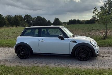 Mini Cooper 195.000 km 5.900 € Olfen 59399