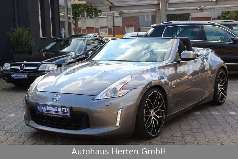 Nissan 370Z 125.000 km 21.850 € Herten 45699