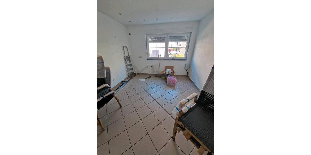 Dachgeschoßwohnung Velbert Langenberg - 1 Zimmer, 70 m&sup2;, 830&euro; | Angebot:26312915