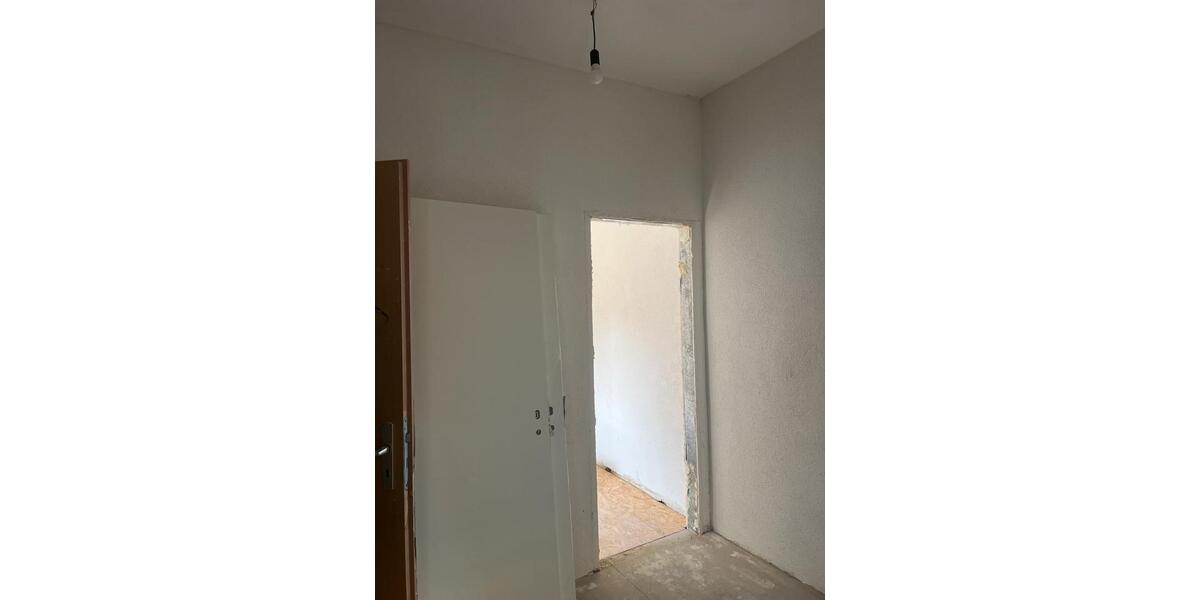 Dachgeschoßwohnung Gelsenkirchen Ückendorf - 4 Zimmer, 100 m&sup2;, 700&euro; | Angebot:26336397