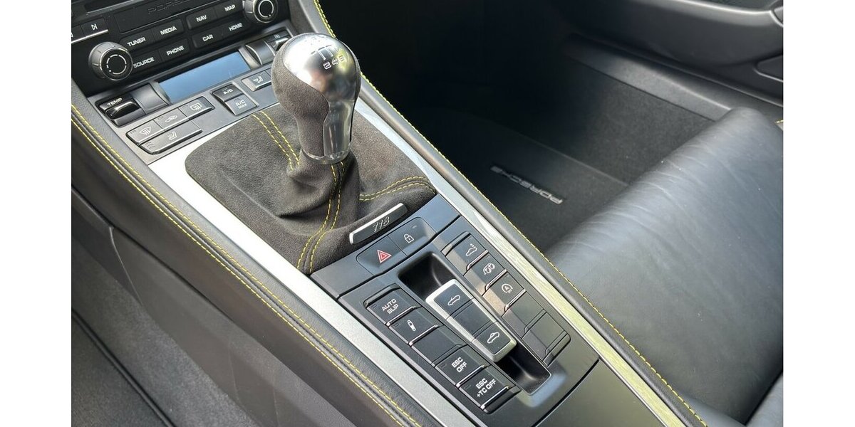Porsche 718 Boxster Spyder Chrono Schalen PASM Approved 35.563 km 49.900 &euro; Wuppertal 42327