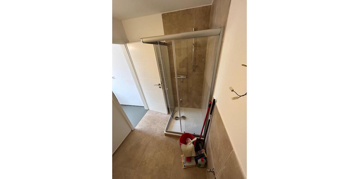 Gewerbefläche im Erdgeschoss – für Büro, Kleingewerbe, Praxis zimmer