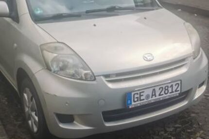 Daihatsu Sirion 96.950 km 2.200 &euro; gelsenkirchen 45888