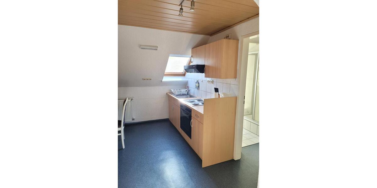Dachgeschoßwohnung Essen Frillendorf - 1 Zimmer, 32 m&sup2;, 350&euro; | Angebot:26224985