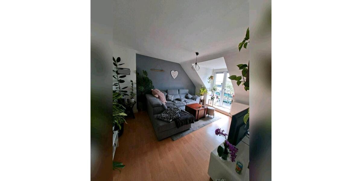 Dachgeschoßwohnung Essen Stadtbezirk IV - 3 Zimmer, 67 m&sup2;, 855&euro; | Angebot:26236994