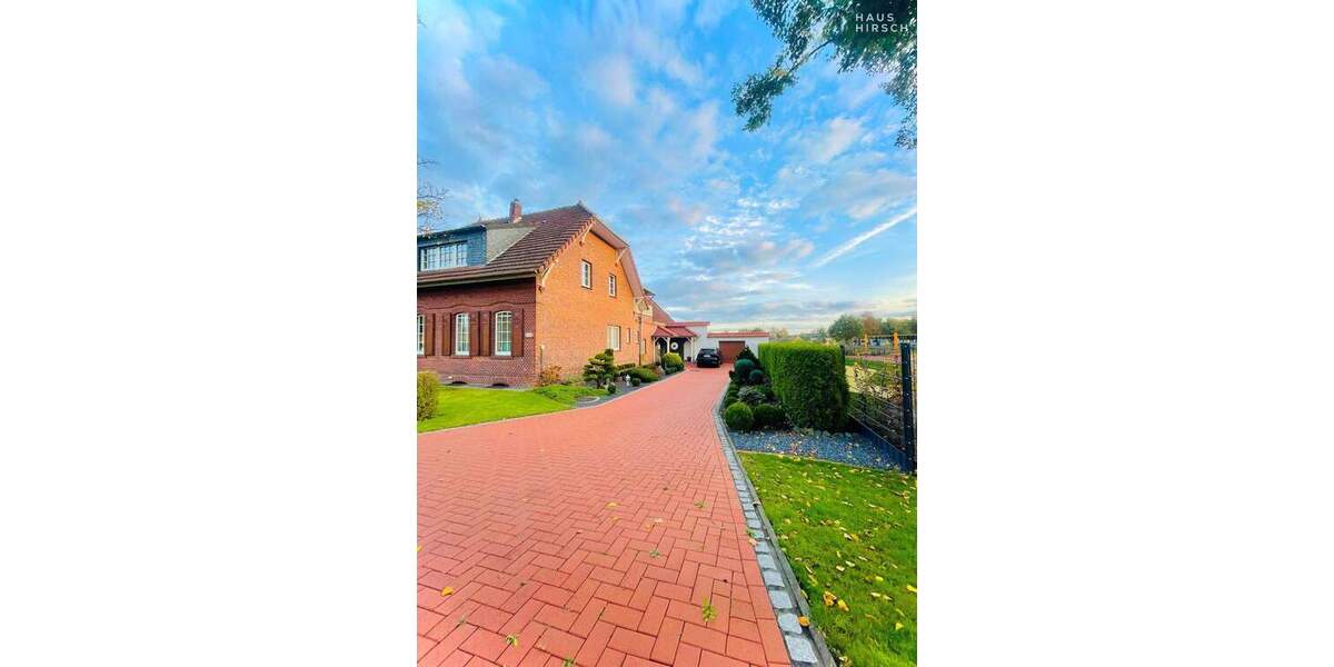 Exklusives Einfamilienhaus mit weitläufigem Garten und baureifem Bauland 5 zimmer