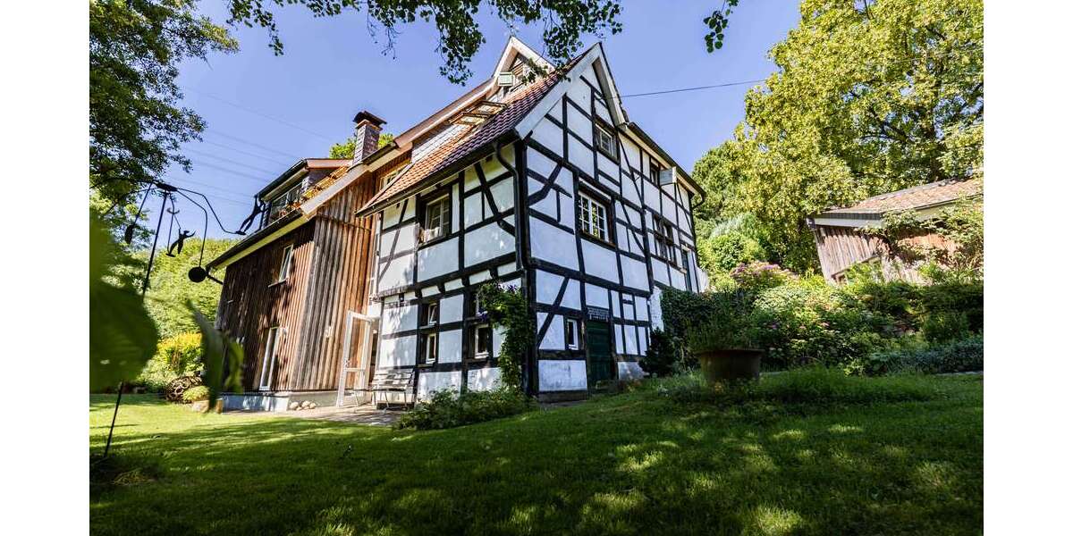 Einfamilienhaus Wuppertal Dönberg - 7 Zimmer, 200 m&sup2;, 894.000&euro; | Angebot:26986385