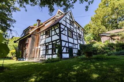 Haus Wuppertal Dönberg - 7 Zimmer, 200 m&sup2;, 894.000&euro; | Angebot:26986385