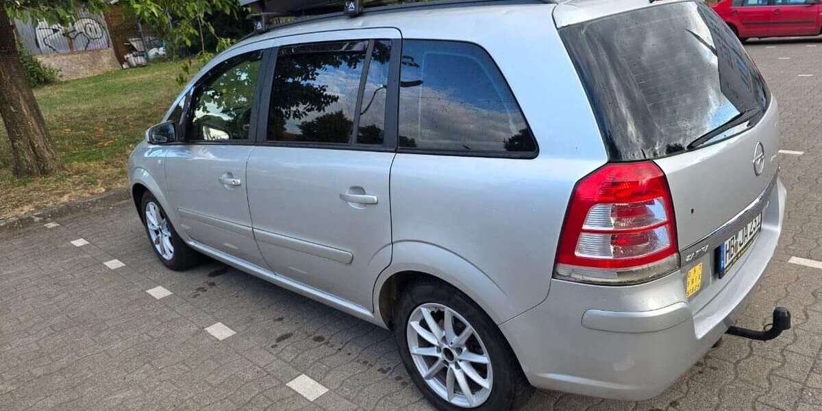 Opel Zafira 270.000 km 2.500 &euro; wuppertal 42285