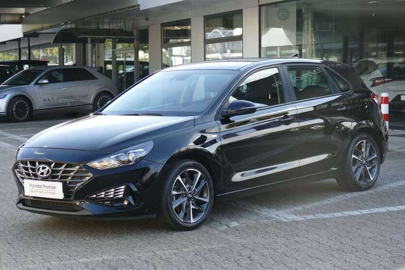 Hyundai i30 68.000 km 15.490 € Schwelm 58332