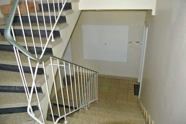 Citylage Mülheim-Mitte Wohn-und Geschäftshaus-Mehrfamilienhaus mit 11 Wohnungen und zwei Gewerbeeinheiten 2 zimmer