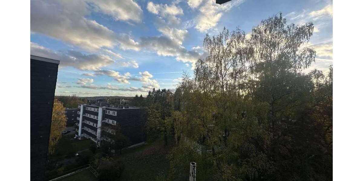 Wohnung zum Mieten in Wuppertal 650 € 93 m² 4 zimmer