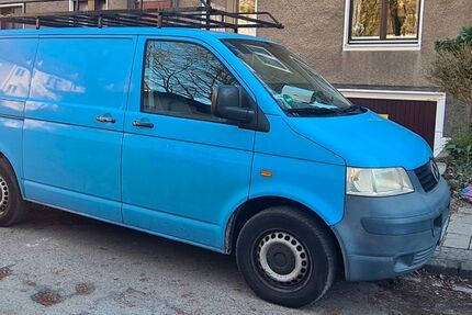 VW T5 Transporter 103.000 km 5.900 &euro; Essen 45138